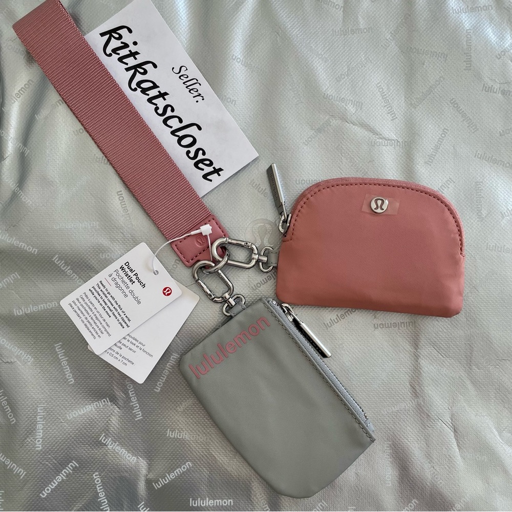 🆕 *RARE COMBO* SEAL GREY/PINK PASTEL - NWT lululemon dual pouch wristlet
